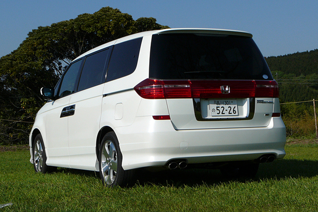 第324回 Gwで乗ったけど意外と良かった ホンダ エリシオン プレステージ 小沢コージの勢いまかせ Webcg