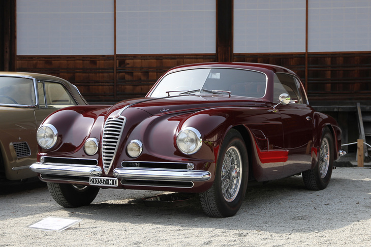 1951年「アルファ・ロメオ6C 2500 SS ヴィラ デステ」。第2次大戦を挟んで1938年から1952年までにシリーズ計で1300台以上を数える6C 2500の中で、1949年から1952年までに36台だけ作られたモデル。今回のBest of Show（最優秀賞）に選ばれた。