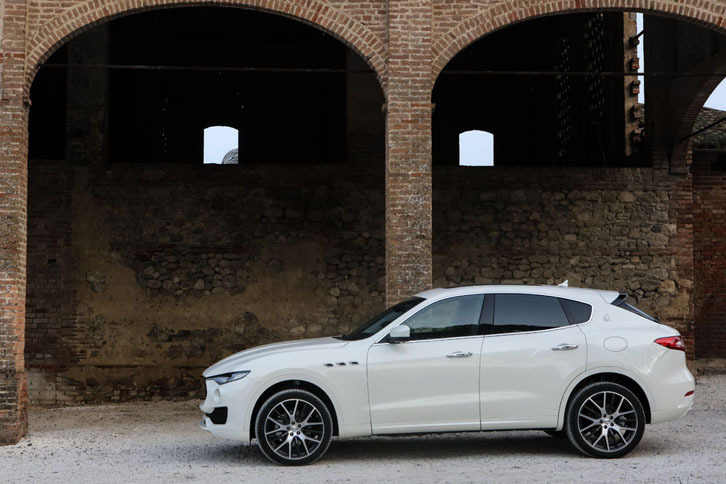 マセラティ・レヴァンテS