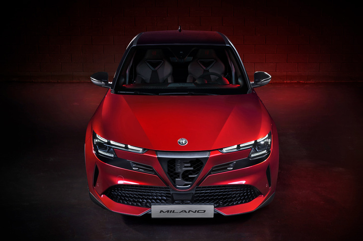 アルファ・ロメオ・ミラノ（フロント）