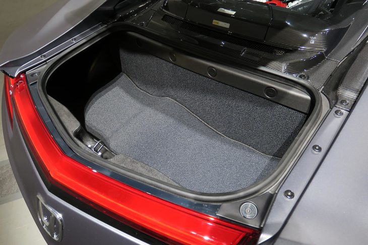 ホンダNSXタイプS（トランクルーム）