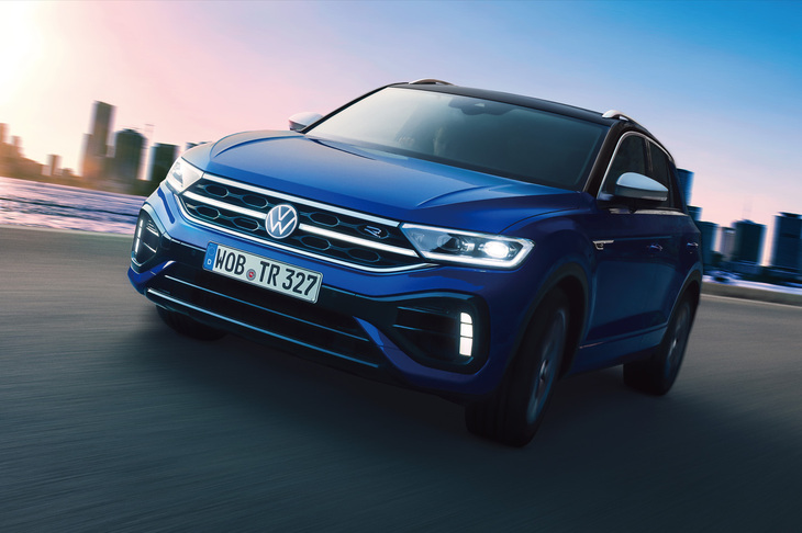 最高出力300PSを誇る「TロックR」もラインナップに加わった。