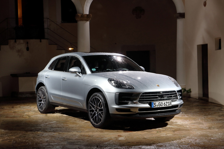 スペイン・マヨルカ島で試乗した改良型「ポルシェ・マカン」だったが、自社製V8エンジンを積んだハイパフォーマンスモデルのドライブはお預けを食らってしまった。