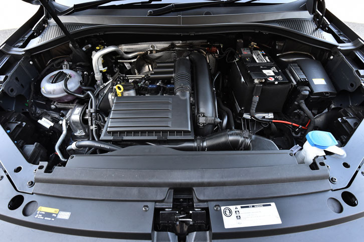 エンジンは1.4リッター直4ターボ（150ps、25.5kgm）のみとなる。JC08モード燃費は16.3km/リッター。