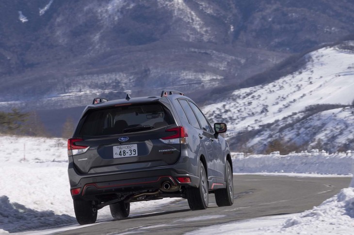 スバル・フォレスターX-BREAK