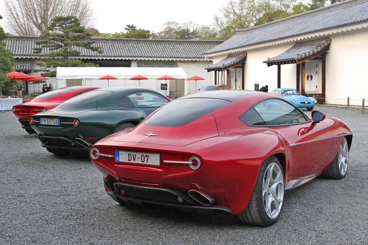 後ろから眺めた「アルファ・ロメオ8C ディスコヴォランテ」。