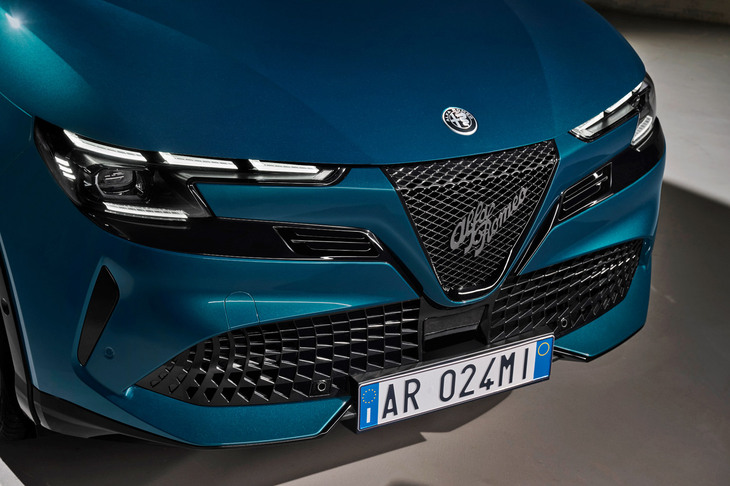 アルファ・ロメオ・ミラノ（フロントマスク）