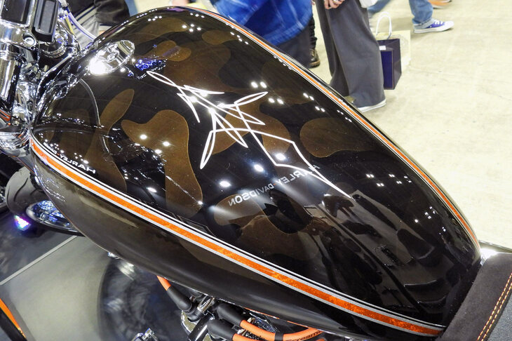 ハーレーダビッドソン南大阪の手になる2022年式「ハーレーダビッドソン・ブレイクアウト」。