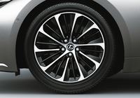 「レクサスLS」が一部改良　マルチメディアシステムや運転支援システムの機能を強化の画像