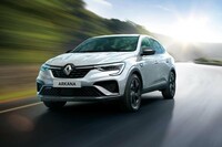 アルカナR.S.ライン マイルドハイブリッド（写真のボディーカラーはブラン ペルレM）