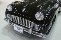 「オートモビル カウンシル2022」の会場から（ガレージイガラシ）