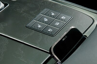 「レクサスLS」が一部改良　マルチメディアシステムや運転支援システムの機能を強化の画像