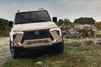 渕野「なんでこんなに発売が遅れちゃったんですか？」　
	ほった「詳しくは知りませんが、例の認証不正問題のあおりみたいですよ」　
	清水「なんだかなぁ」