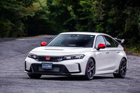 2022年7月に発表された新型「ホンダ・シビック タイプR」。同年4月7日、鈴鹿サーキットで最終開発車両によるタイムアタックを実施し、FF車最速となる2分23秒120のラップタイムを記録している。