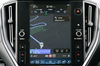 「松の木ビューポイント」を後に、次なる経由地「道の駅ぐりーんふらわー牧場・大胡」までのルートが表示された画面。道の駅ぐりーんふらわー牧場・大胡は、高さ22mのオランダ型風車が目印となり、子供が遊べるアスレチック遊具や動物ふれあい広場などが用意されている。