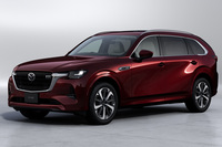 3列シートレイアウトを採用するマツダのフラッグシップSUV「CX-80」。普通充電と急速充電に対応するプラグインハイブリッドの「e-SKYACTIV PHEV」搭載モデルをラインナップしている。
