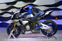 ヤマハMOTOBOT Ver.2：“自動運転”への新たなアプローチ!?