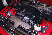 心臓部は、ターボで過給される2リッターの直4。245ps、35.6kgmを発生する。