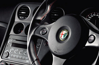 「アルファ159」にスポーティグレード「TI」が追加の画像