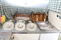 突然内部をのぞかせてもらったにもかかわらず、普通のジェラテリアを上回る清潔な器具が目に飛び込んだ。