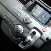 オデッセイから搭載されたプログレッシブコマンダー。