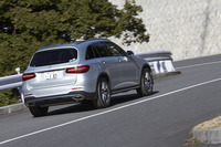 トランスミッションは、全車9段AT。変速機の単体重量は、7段の7Gトロニックプラスよりも1kg軽量化されている。