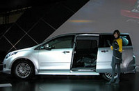 
	3代目となる新型「MPV」
	 