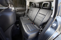 60：40分割可倒式リアシートにはリクライニング機能も備わる。