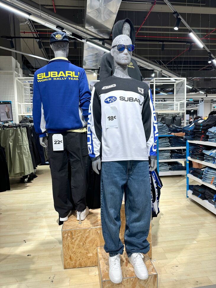 プライマークで。スバルのライセンス商品。