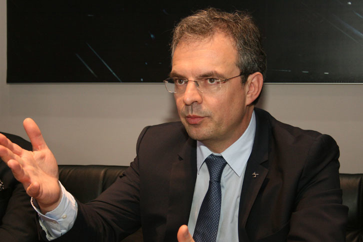 DSの魅力とはなんだろうか。「フランスならではの豪華なルックスと手の込んだ職人技、そしてそこに最新テクノロジーを組み合わせていること」とアポド氏。