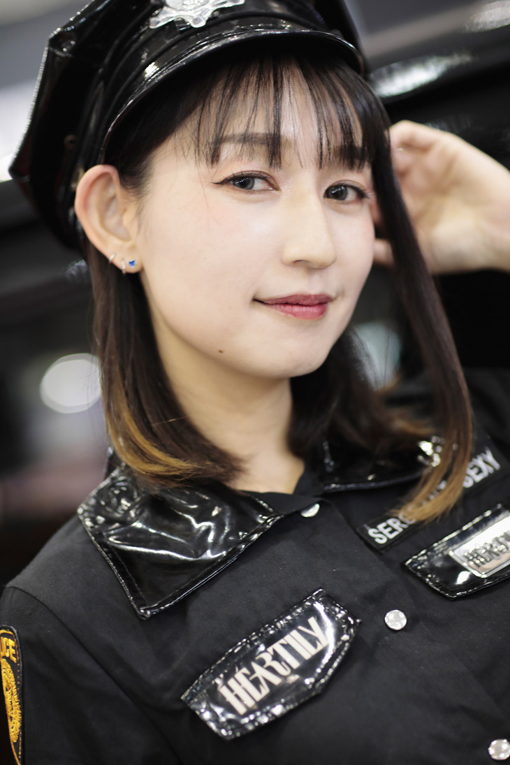 HEARTILYブースの服部留奈さん