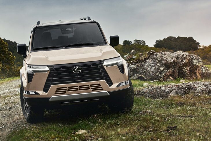 渕野「なんでこんなに発売が遅れちゃったんですか？」　
	ほった「詳しくは知りませんが、例の認証不正問題のあおりみたいですよ」　
	清水「なんだかなぁ」