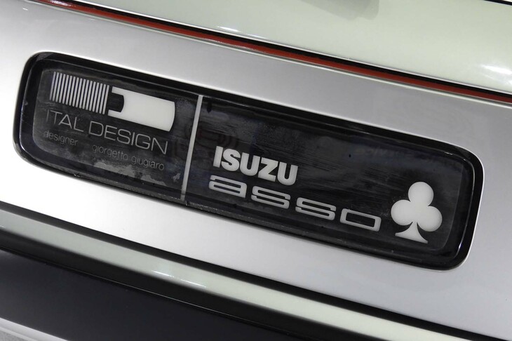 いすゞ・アッソ・ディ・フィオーリ（1979年デビュー）