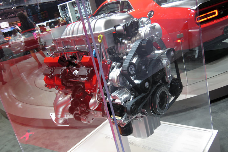 840hpを発生する、「ダッジ・チャレンジャーSRTデーモン」の6.2リッターV8スーパーチャージドエンジン。