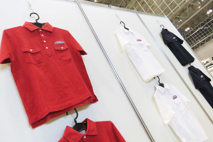 オフィシャルグッズの販売コーナー。