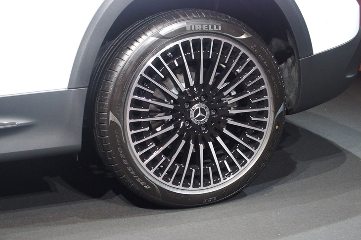 メルセデス・ベンツEQB350 4MATIC（リアホイール）
