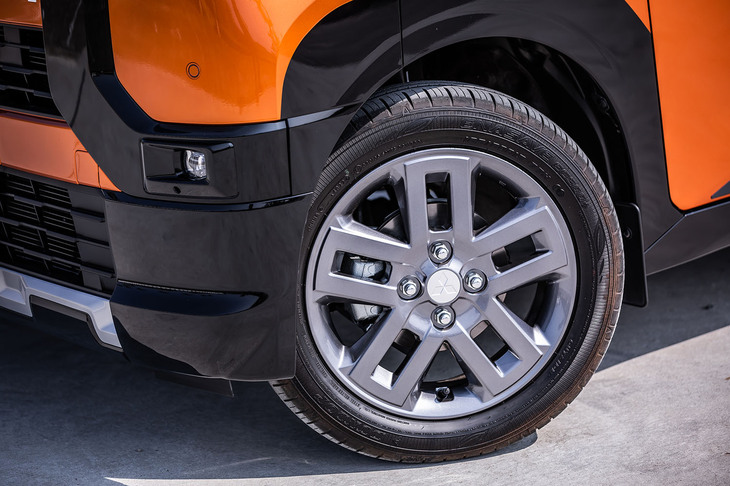 デリカミニTプレミアム（フロントホイール）