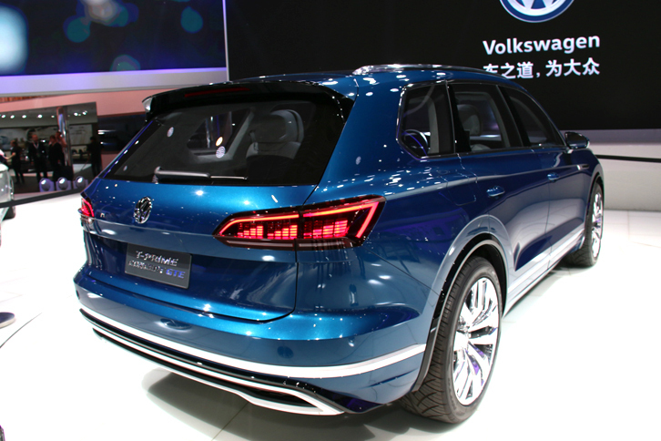 「フォルクスワーゲンT-プライムGTEコンセプト」。プラグインハイブリッドシステムを搭載。中国におけるフォルクスワーゲンブランドのSUVフラッグシップを示唆。