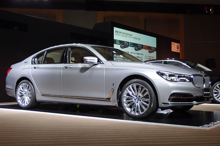 「BMW 740e iPerformance」
