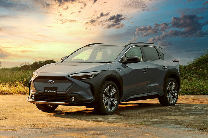 スバル・ソルテラ／市場投入時期：2022年夏／スバルはトヨタの「e-TNGA」プラットフォームで「フォレスター」サイズのSUVを製作。容量71.4kWhの大型バッテリーを搭載し、最大500kmの走行が可能。スバルでは、218PSの全輪駆動モデルのほか、204PSの前輪駆動モデルも用意している。