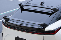 「レクサスRZ450e“Fスポーツ パフォーマンス”」100台限定で発売【東京オートサロン2024】の画像