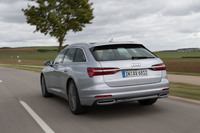 「40 TDI」の車両重量は1785kg。日本に導入されている「55 TFSIクワトロ」（1910kg）と比べて、125kg軽量となている（いずれも欧州仕様）。