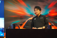 アジア・太平洋地域で開催される「マクラーレントロフィー」の発表イベントに登壇したマクラーレン・オートモーティブ・アジア 日本支社代表の正本嘉宏氏。