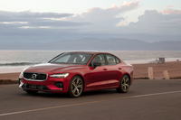 ボルボS60 T6 AWD R-DESIGN／S60 T8ポールスターエンジニアード【海外試乗記】