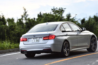 従来モデルと同様に、最新モデルもNOx吸蔵還元触媒などメンテナンスフリーの排ガス処理技術を採用している。