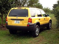 フォード・エスケープ V6 3000XLT「イエローエスケープ」（4AT）【ブリーフテスト】の画像