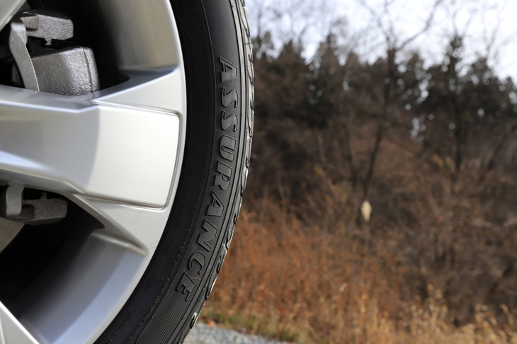 長年にわたりオールシーズンタイヤを積極的に手がけてきたグッドイヤー。今回試走した「アシュアランス ウェザーレディー」は同社の新製品にあたり、日本では2018年8月に発売された。