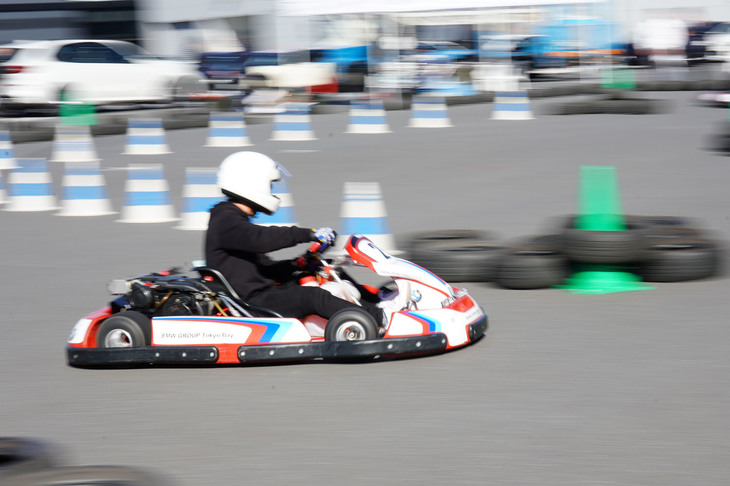 場内にはカートコースが併設されており、こちらもなかなかの人気ぶりだった。