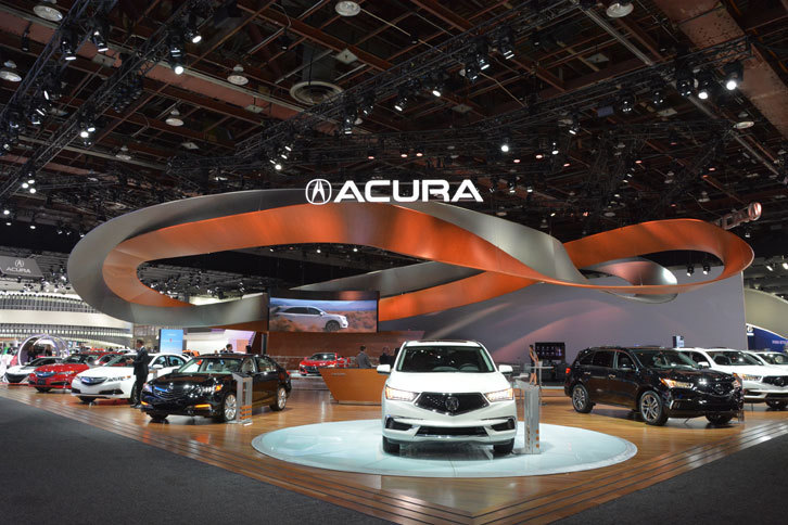 ホンダは高級車ブランド、アキュラのブースも出展していた。