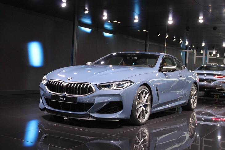 BMW 8シリーズ